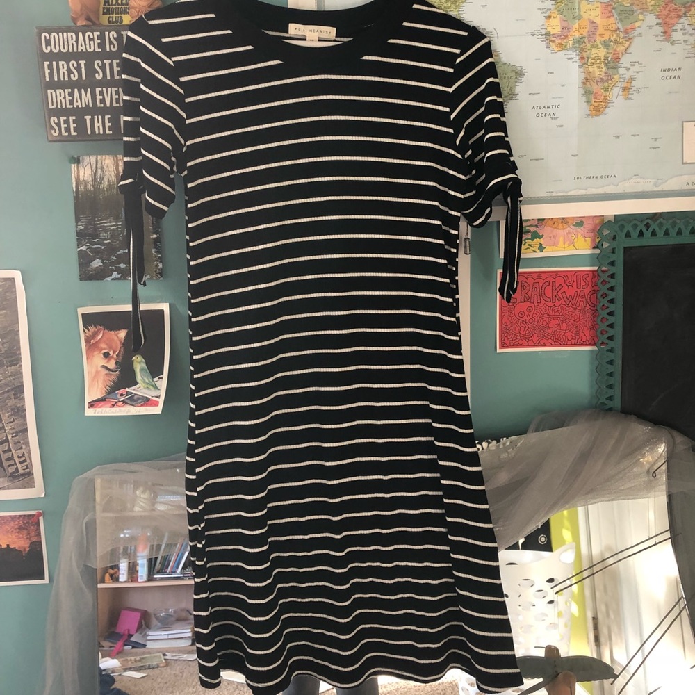 ADORABLE LA HEARTS RIBBED DRESS